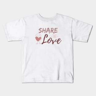 SHARE THE LOVE Kids T-Shirt